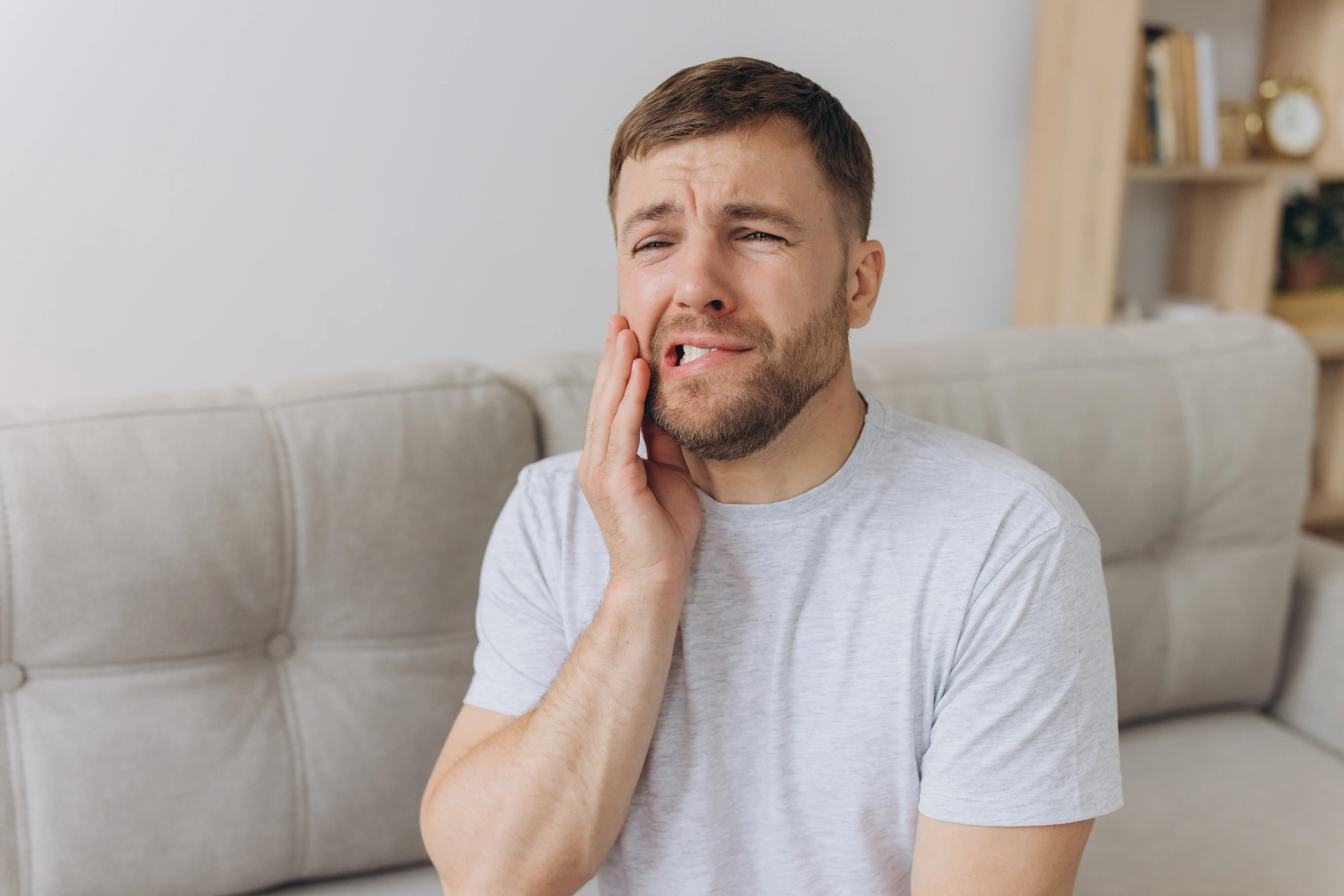 patient is in the clinic to Treat cracked tooth syndrome in Silver Spring, MD