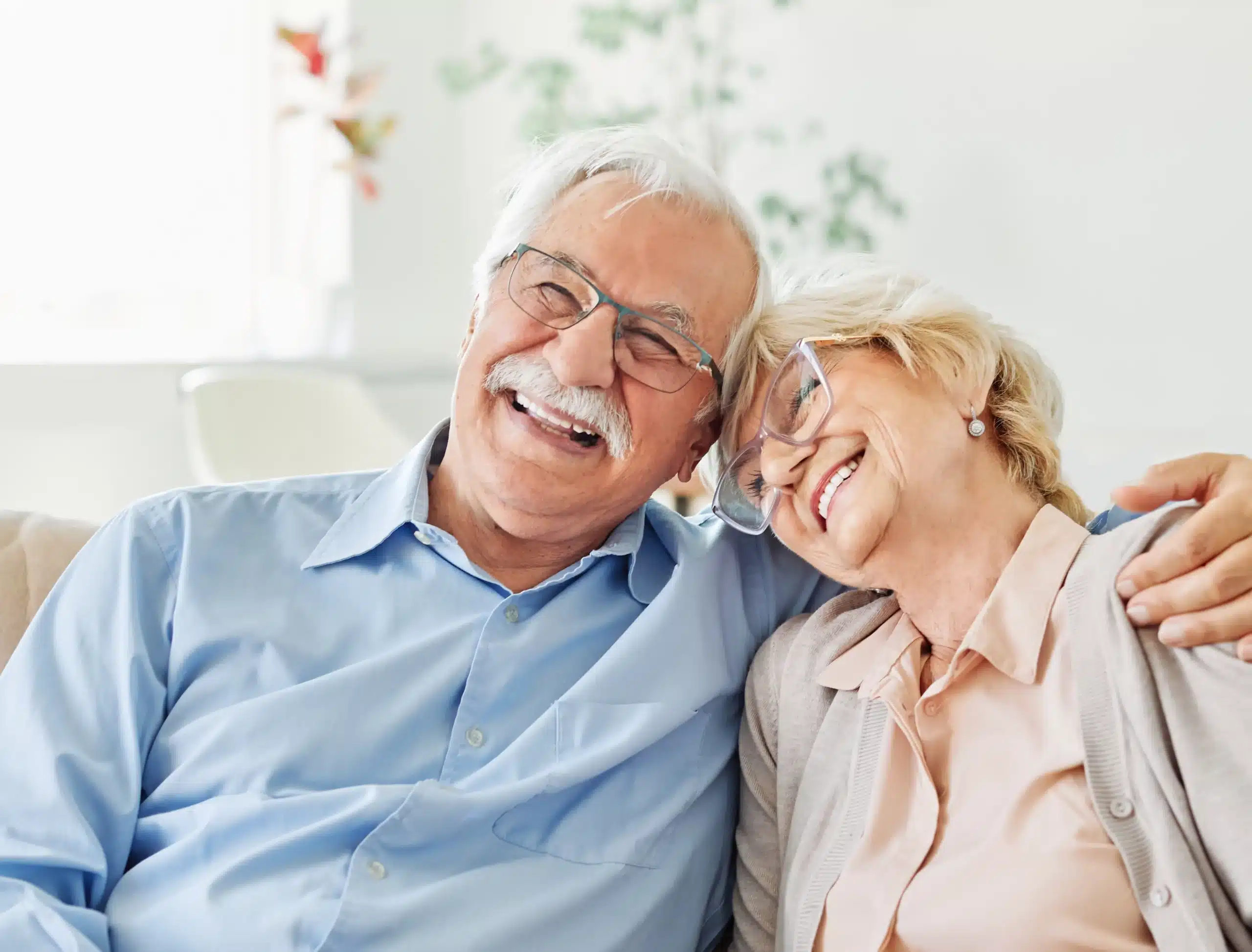 happy couples after fixing chipped, cracked, or gapped teeth with dental bonding in Silver Spring MD